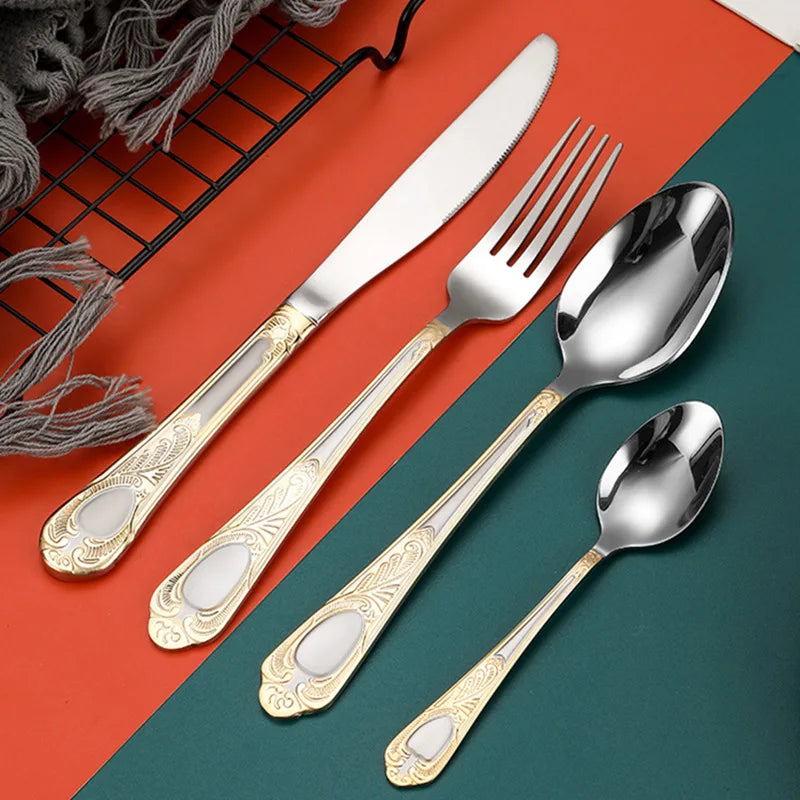 24Piece Silver/gold Cutlery Set.